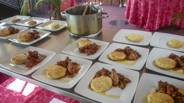 Fricasée de poulet et Gratin de christophine