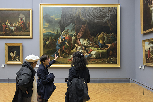 Françoise Gives Presentation at the Louvre