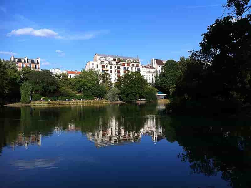 Lake at Parc Montsouris - Paris