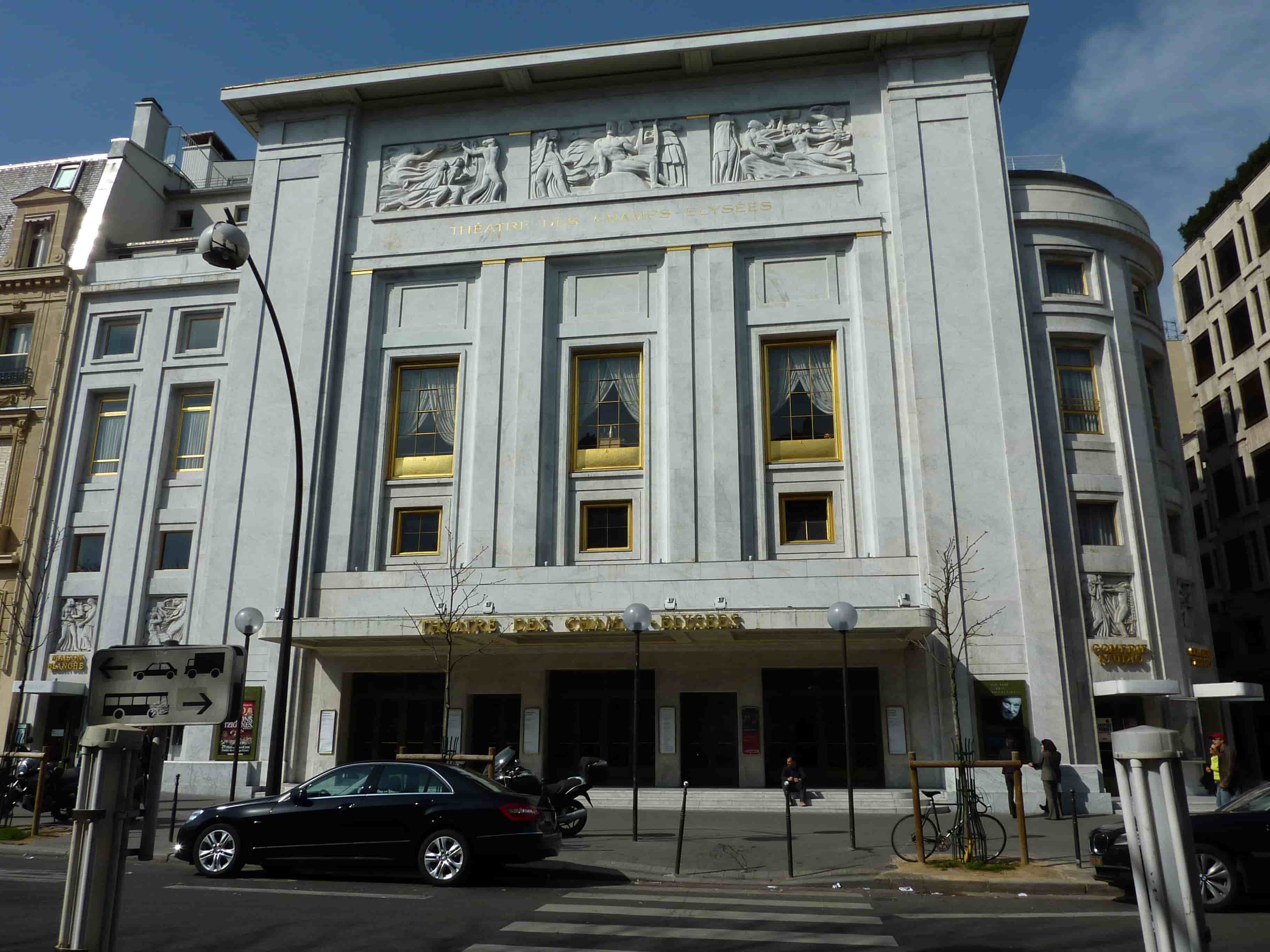 Théatre des Champs Elysées - façade